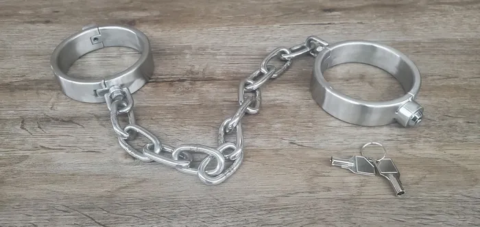 1 Wide Locking Ankle Shackles w DRing in Stainless Steel SS Ballisticmetal Male Sex Toys